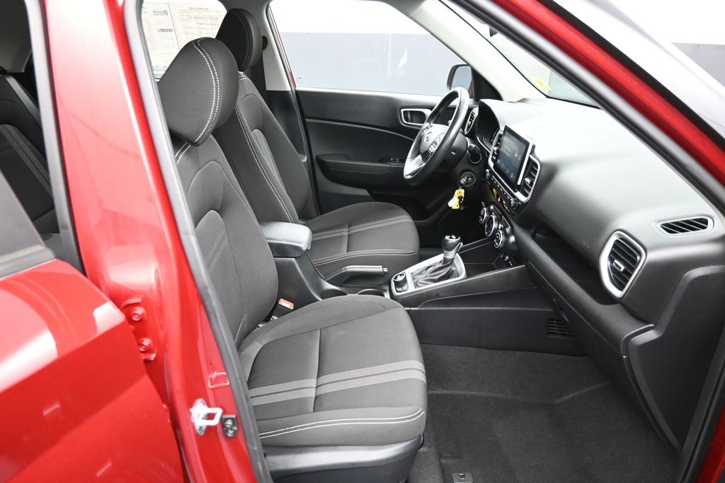 2023 Hyundai Venue SEL - Photo 25