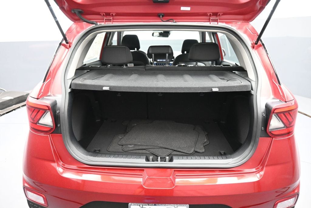 2023 Hyundai Venue SEL - Photo 22
