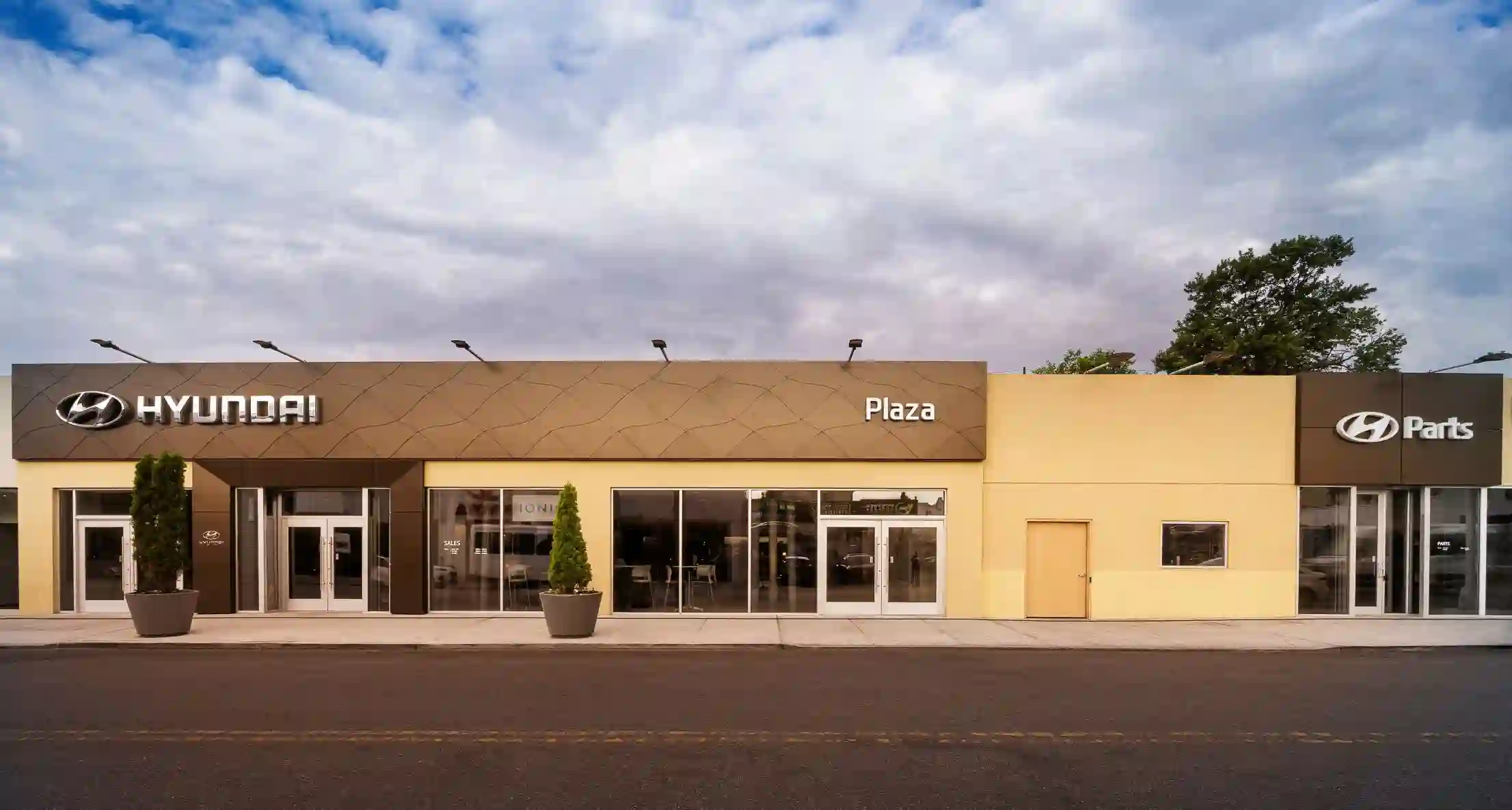 Plaza Hyundai dealership on Nostrand Avenue in Brooklyn, serving Hyundai shoppers from Bay Ridge, NY