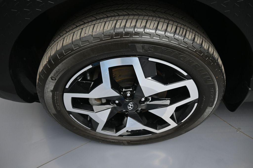 2023 Hyundai Santa Cruz Limited - Photo 14
