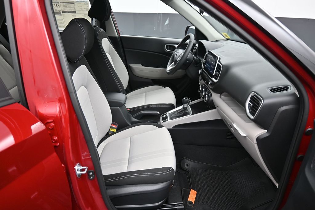 2026 Hyundai Venue SEL - Photo 25