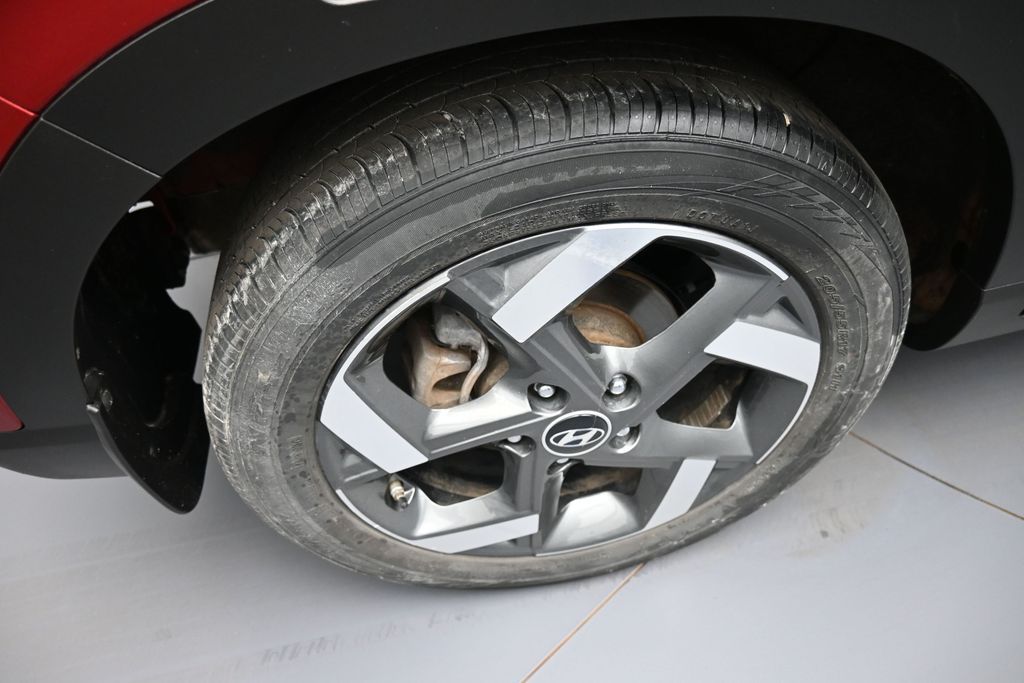 2023 Hyundai Venue SEL - Photo 13