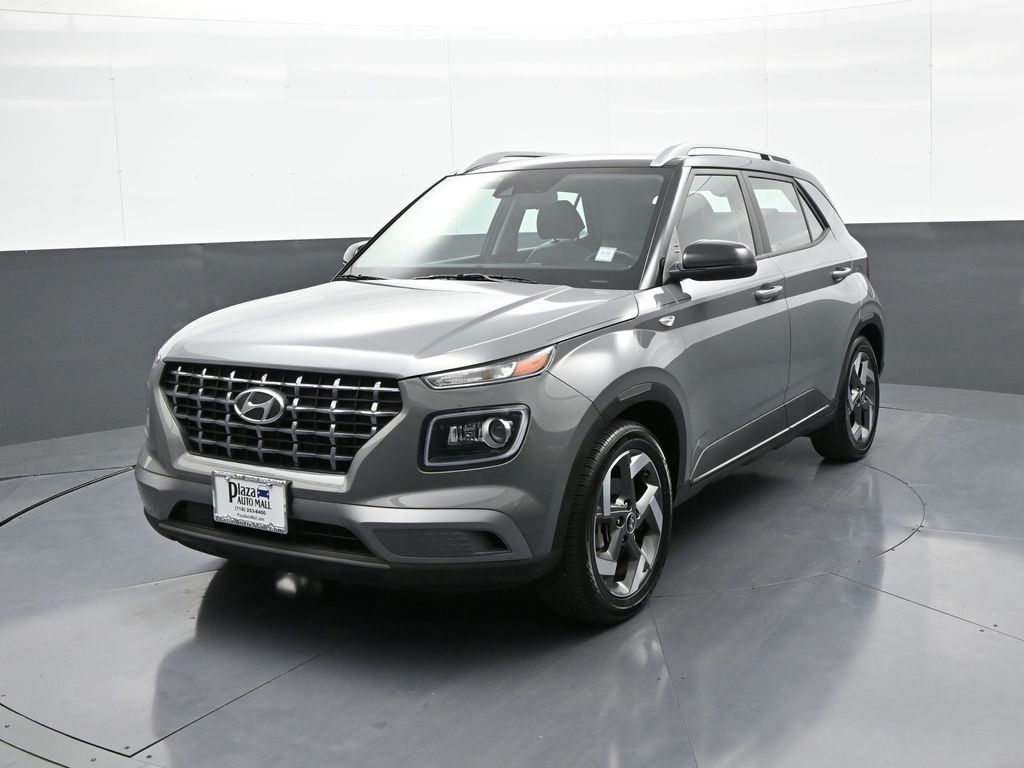2022 Hyundai Venue Limited IVT's photo