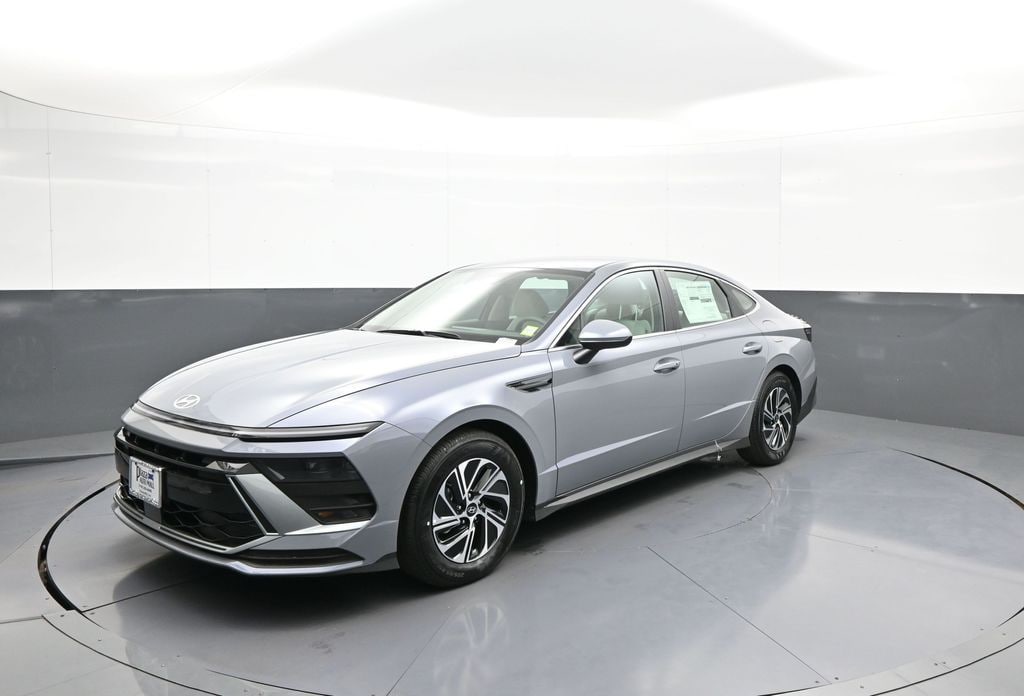 New 2026 Hyundai Sonata Hybrid Blue Sedan