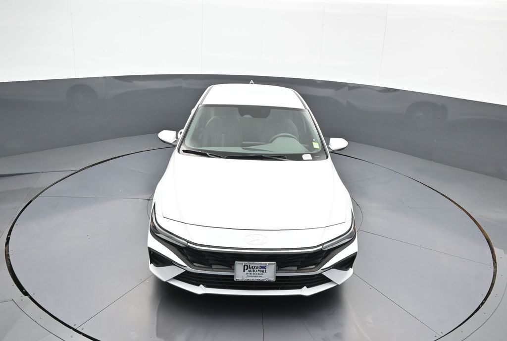 2025 Hyundai Elantra SE - Photo 34