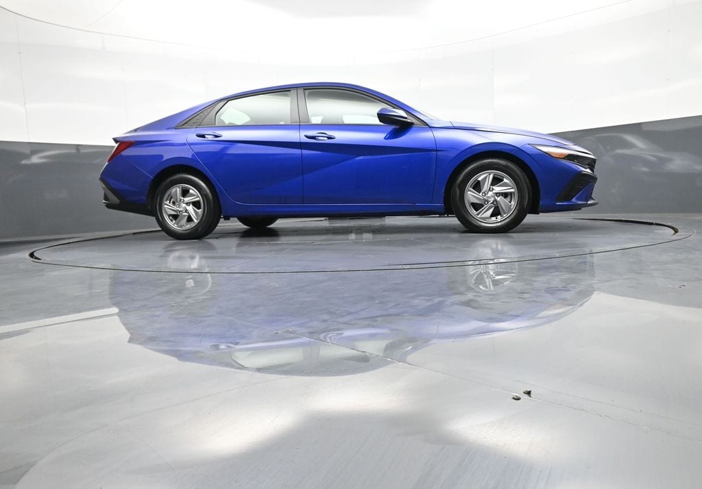 2025 Hyundai Elantra SE - Photo 27