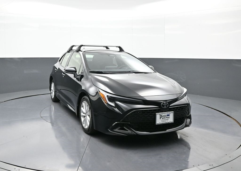 2025 Toyota Corolla SE photo 3