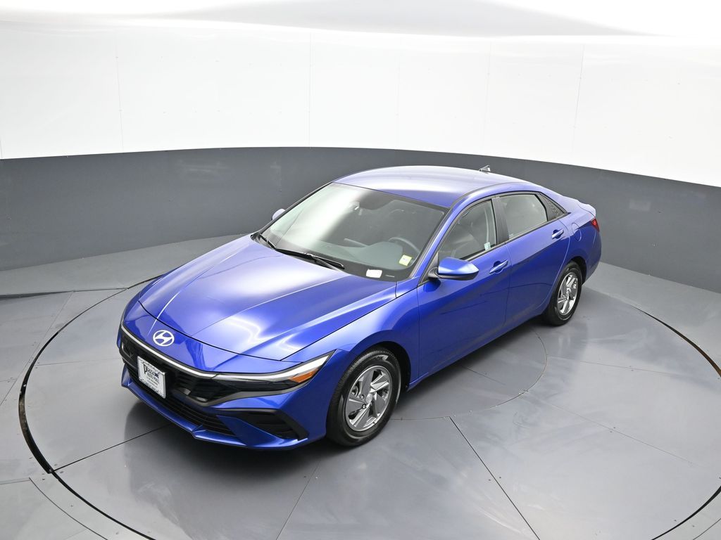 2025 Hyundai Elantra SE - Photo 32