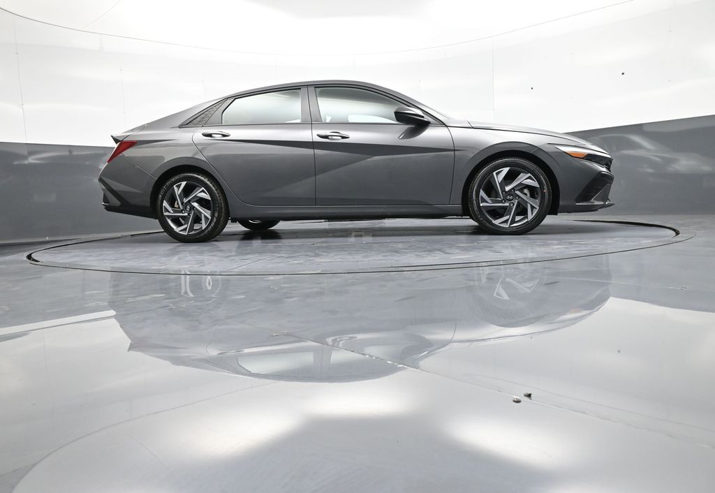 2025 Hyundai Elantra SEL - Photo 26
