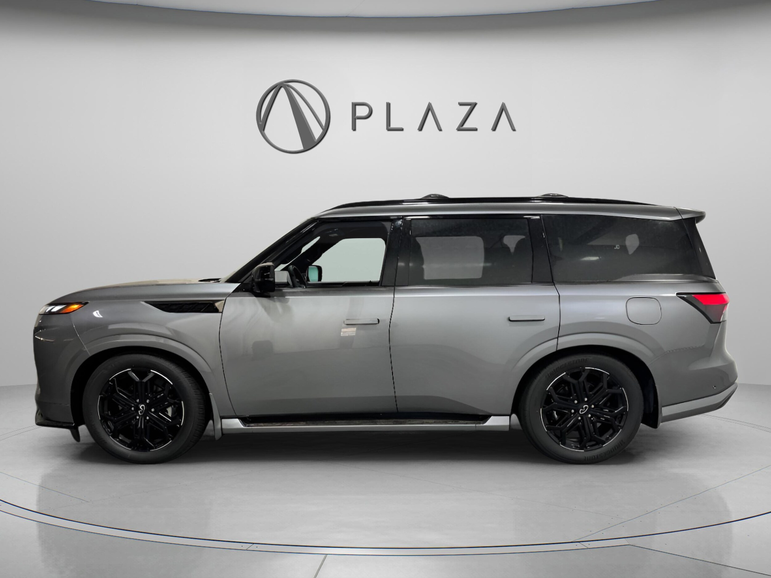 2026 Infiniti QX80 Sensory photo 2