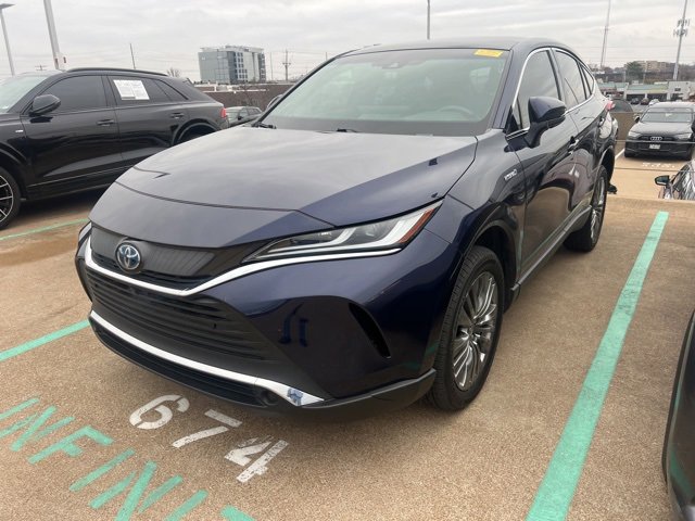 2021 Toyota Venza Limited photo 3