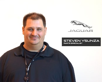 Staff member Steven Yszuna from ID_8ae6c8649f6e