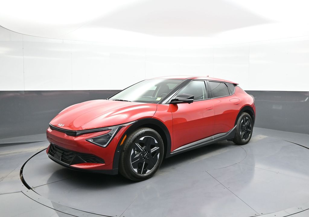 2025 Kia EV6 Wind - Photo 10