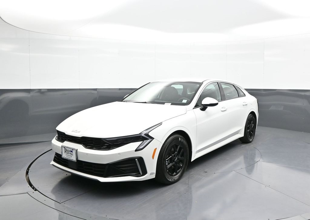 2025 Kia K5 LXS's photo