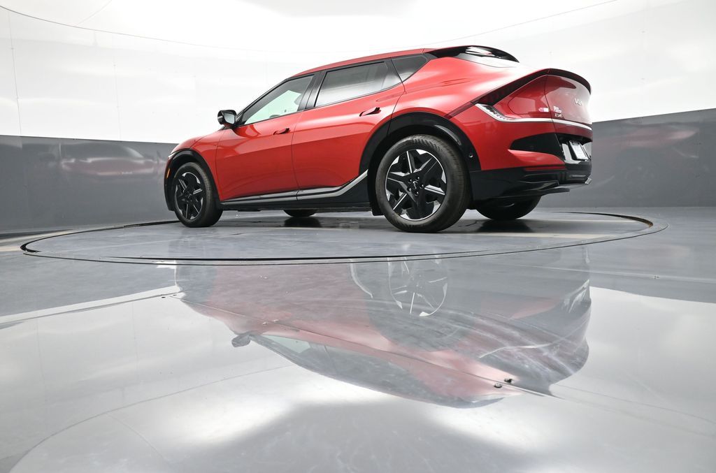 2025 Kia EV6 Wind - Photo 31