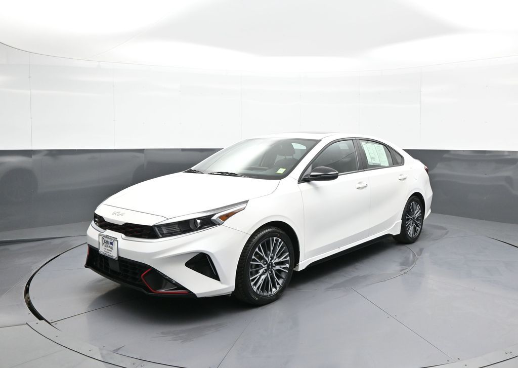 2023 Kia Forte GT-Line AT's photo