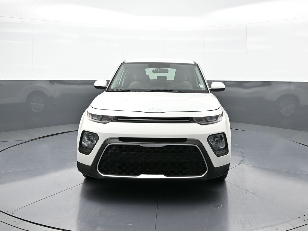 2022 Kia Soul LX photo 2