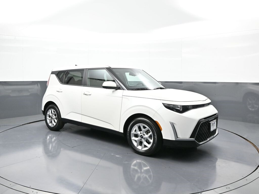 2023 Kia Soul S photo 4