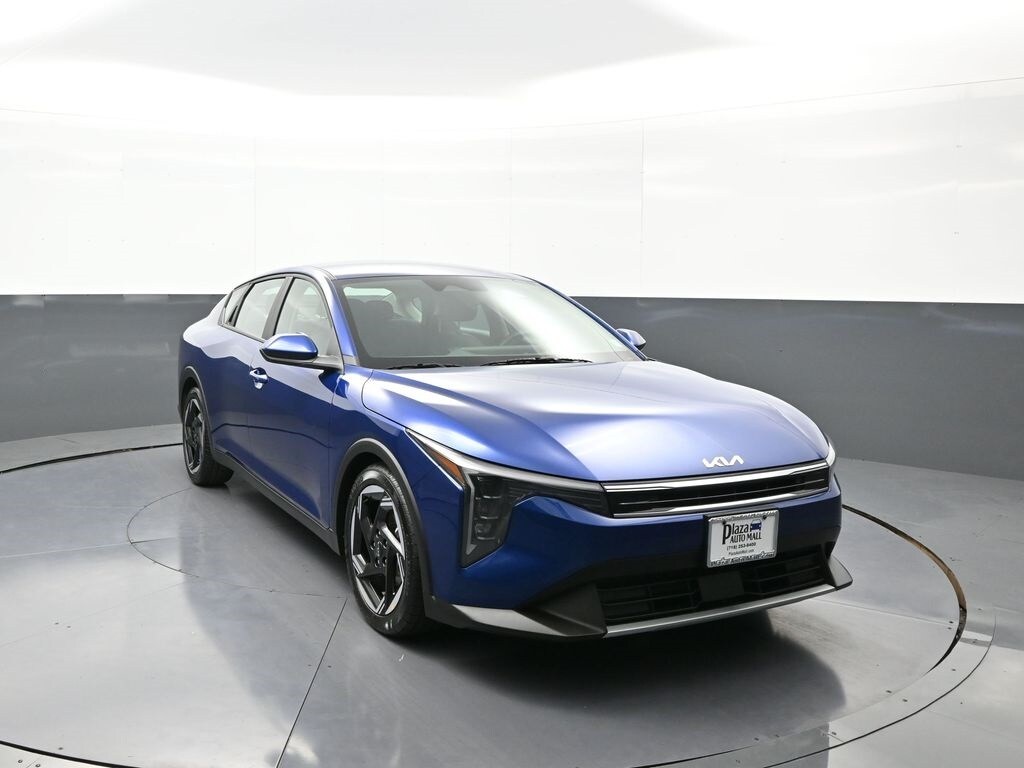 2025 Kia K4 EX photo 3