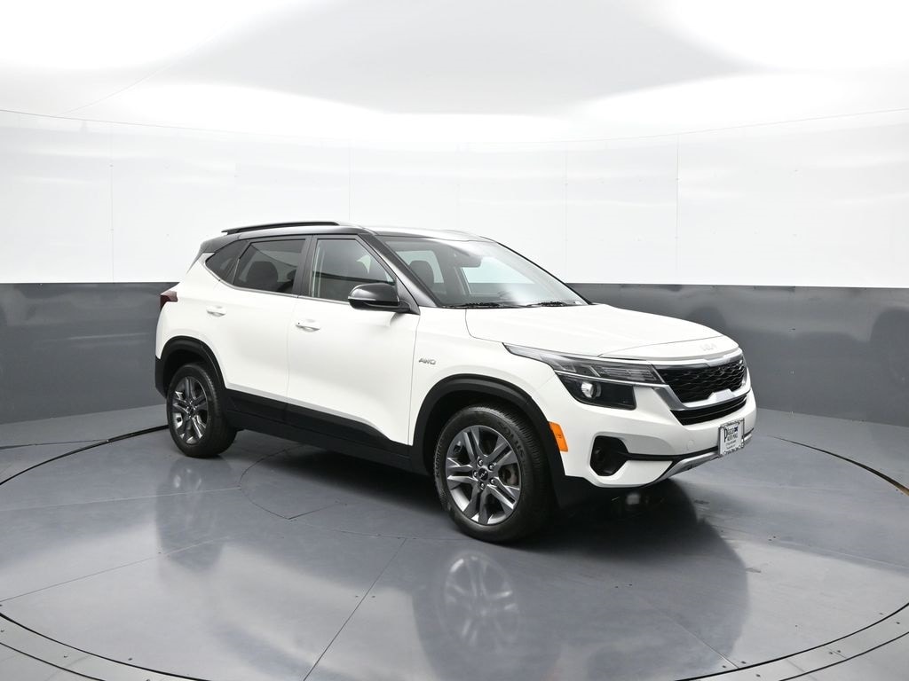 2023 Kia Seltos S photo 4