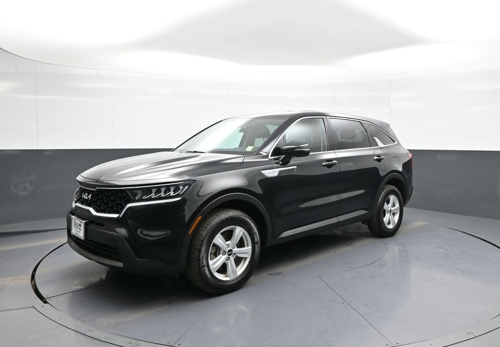 Certified 2023 Kia Sorento LX SUV