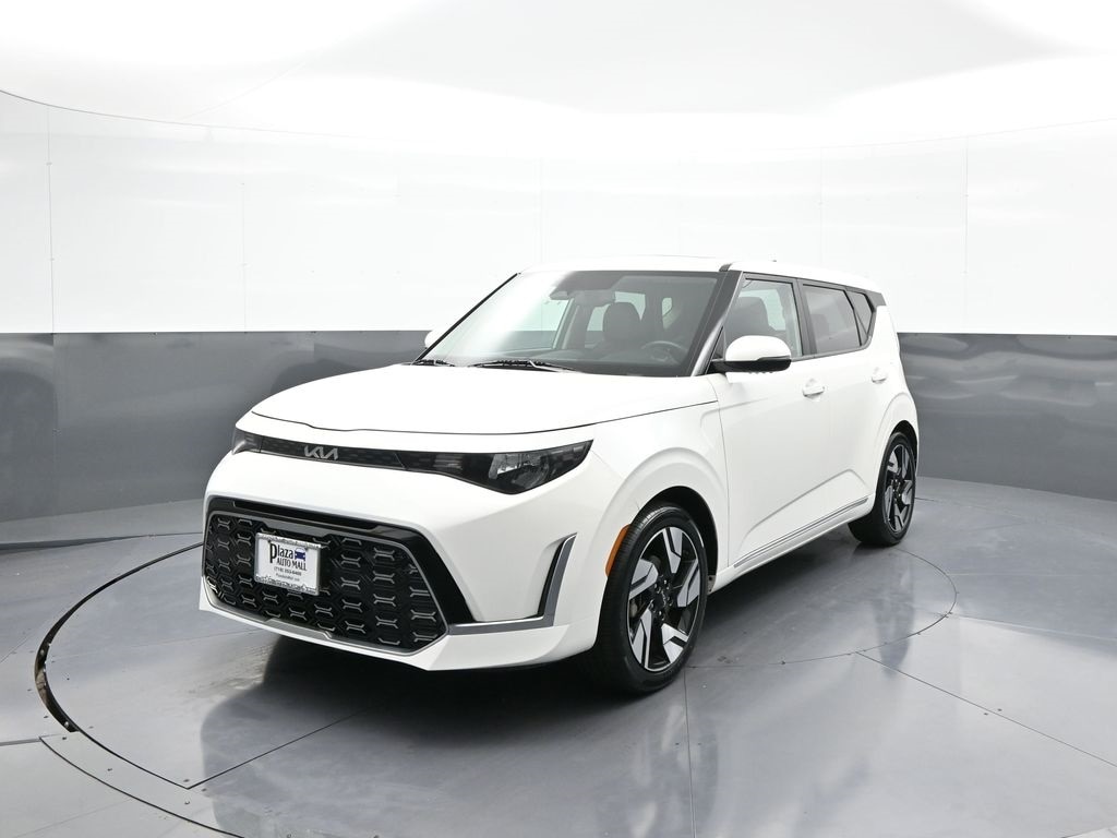 2023 Kia Soul GT-Line's photo