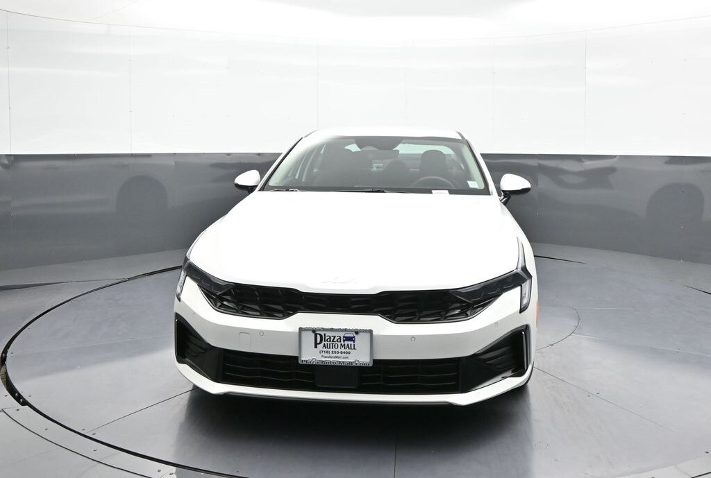 2025 Kia K5 LXS photo 2