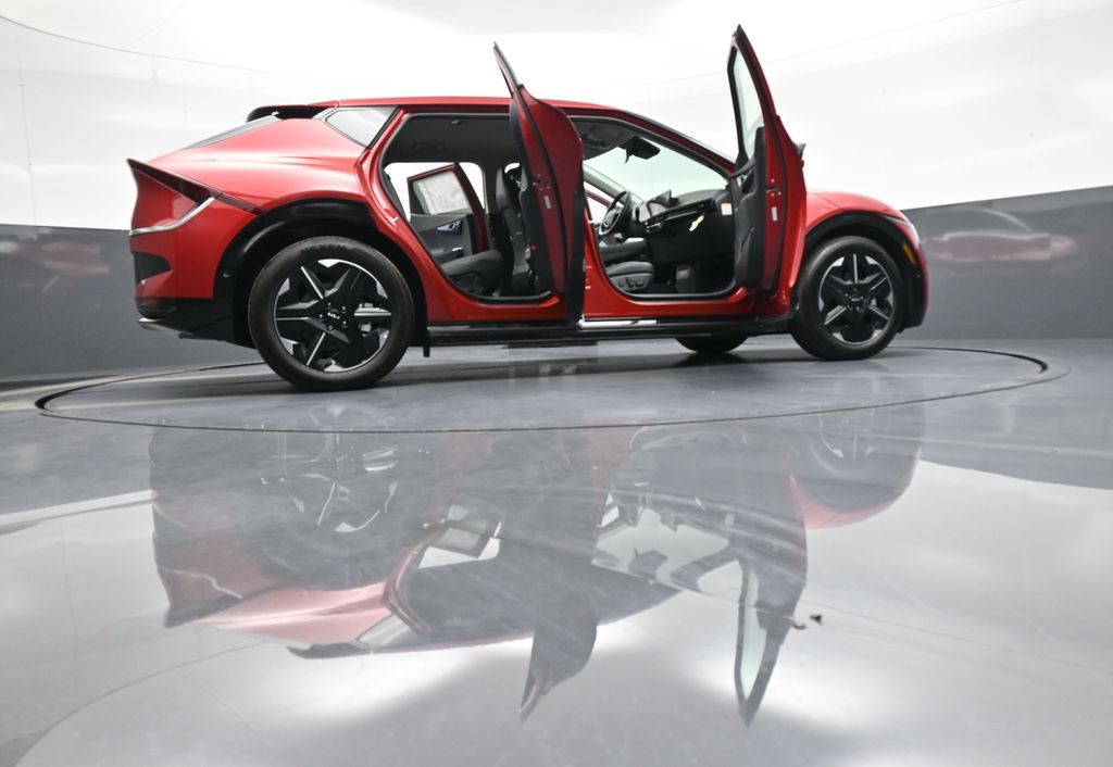 2025 Kia EV6 Wind - Photo 47