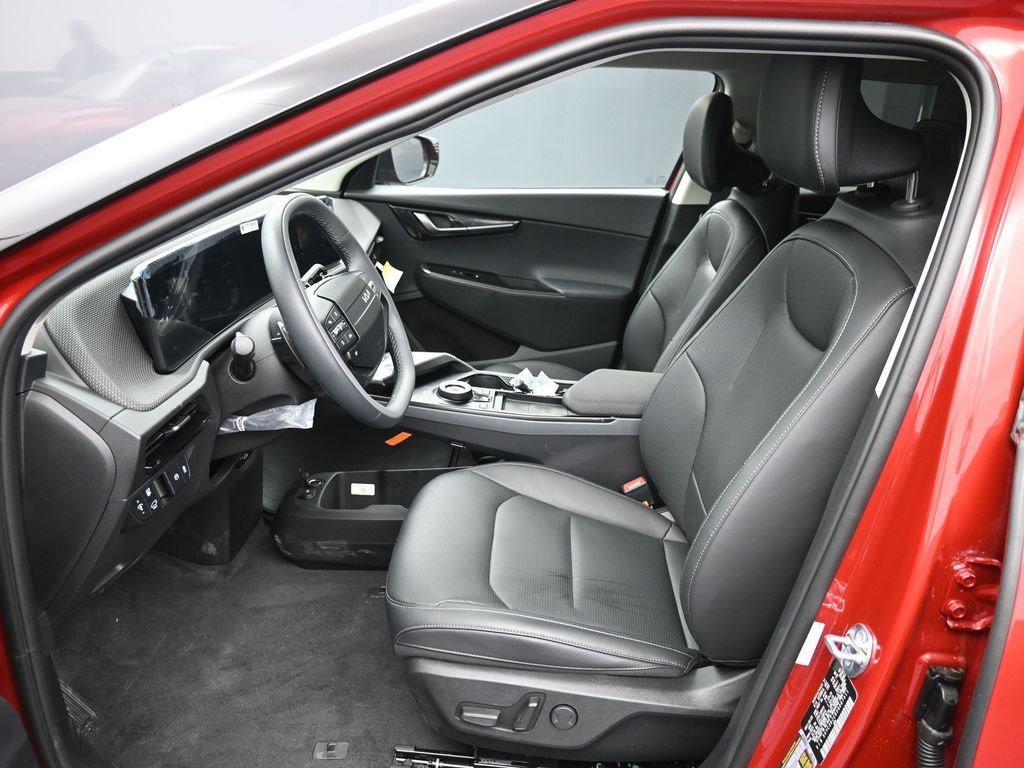 2025 Kia EV6 Wind - Photo 18
