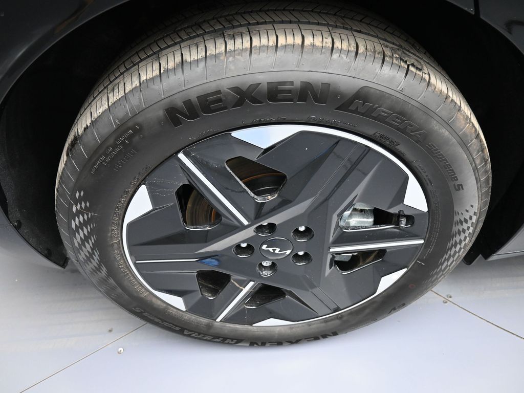 2025 Kia EV6 Wind - Photo 12