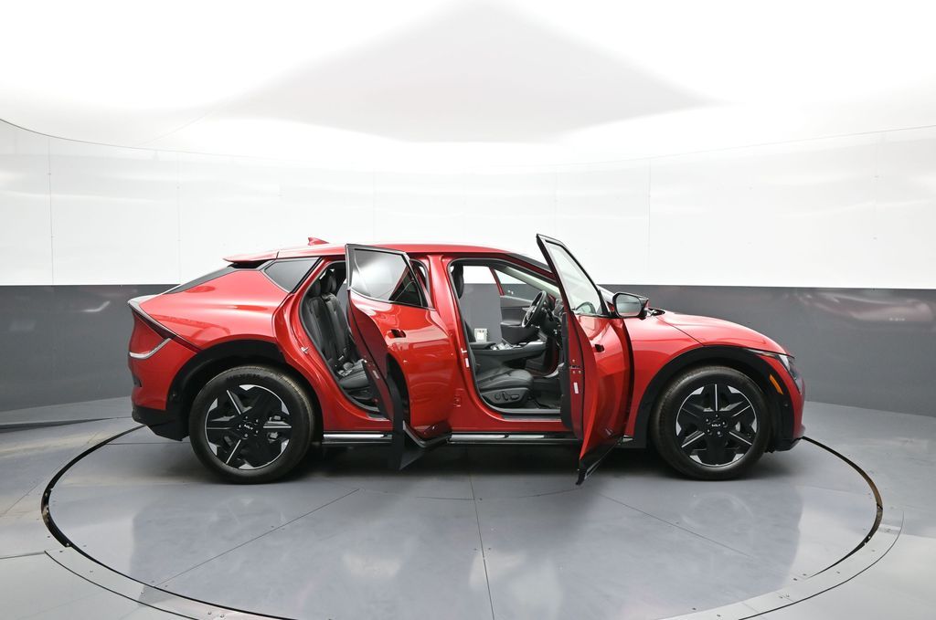 2025 Kia EV6 Wind - Photo 41