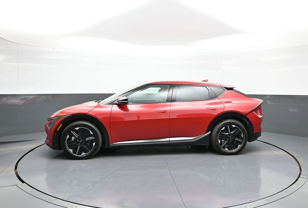 2025 Kia EV6 Wind - Photo 9