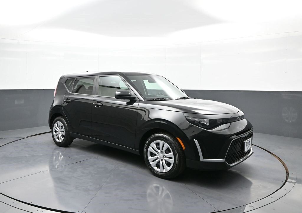 2023 Kia Soul LX photo 4