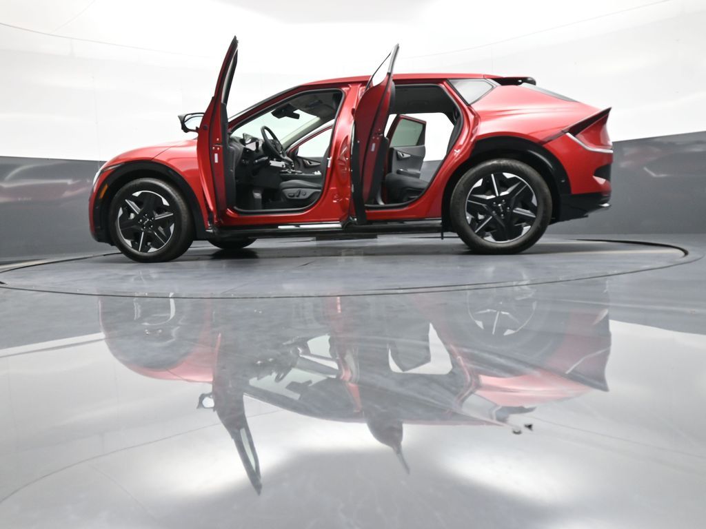 2025 Kia EV6 Wind - Photo 48