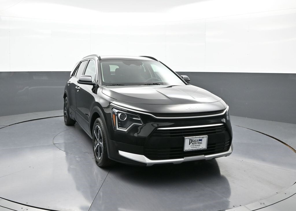 2024 Kia Niro LX photo 3