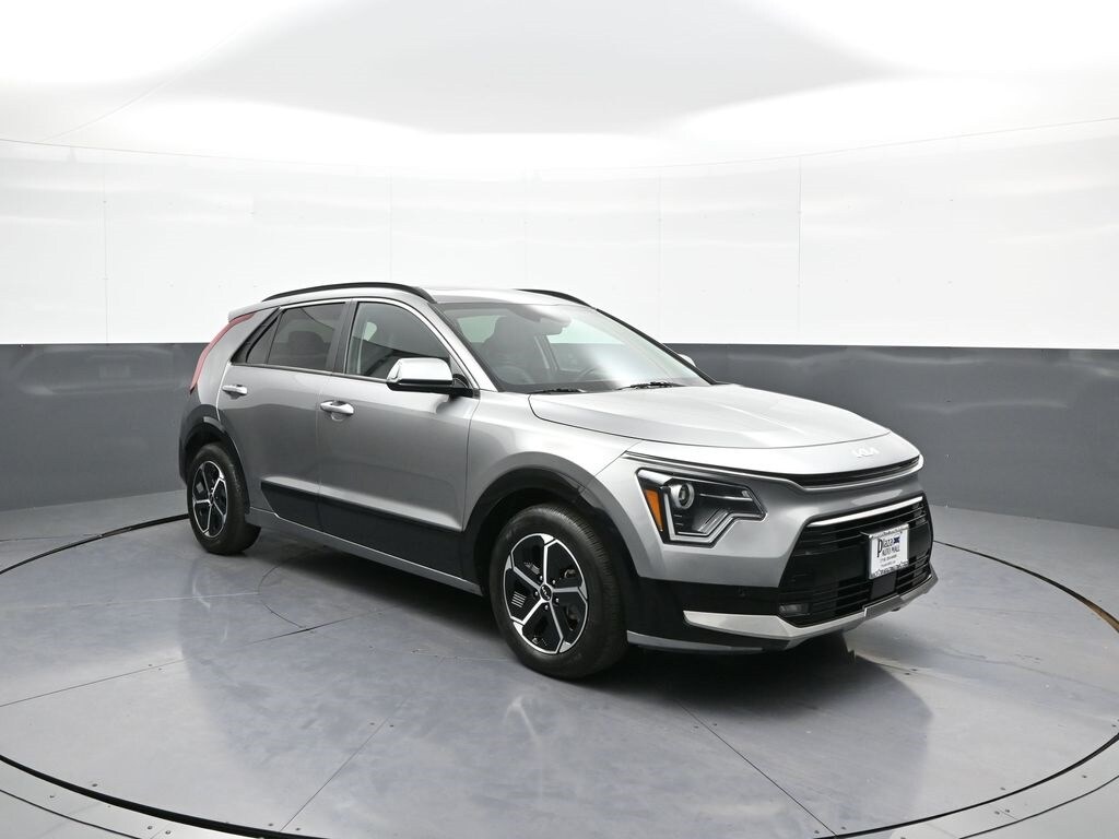 2023 Kia Niro SX photo 3