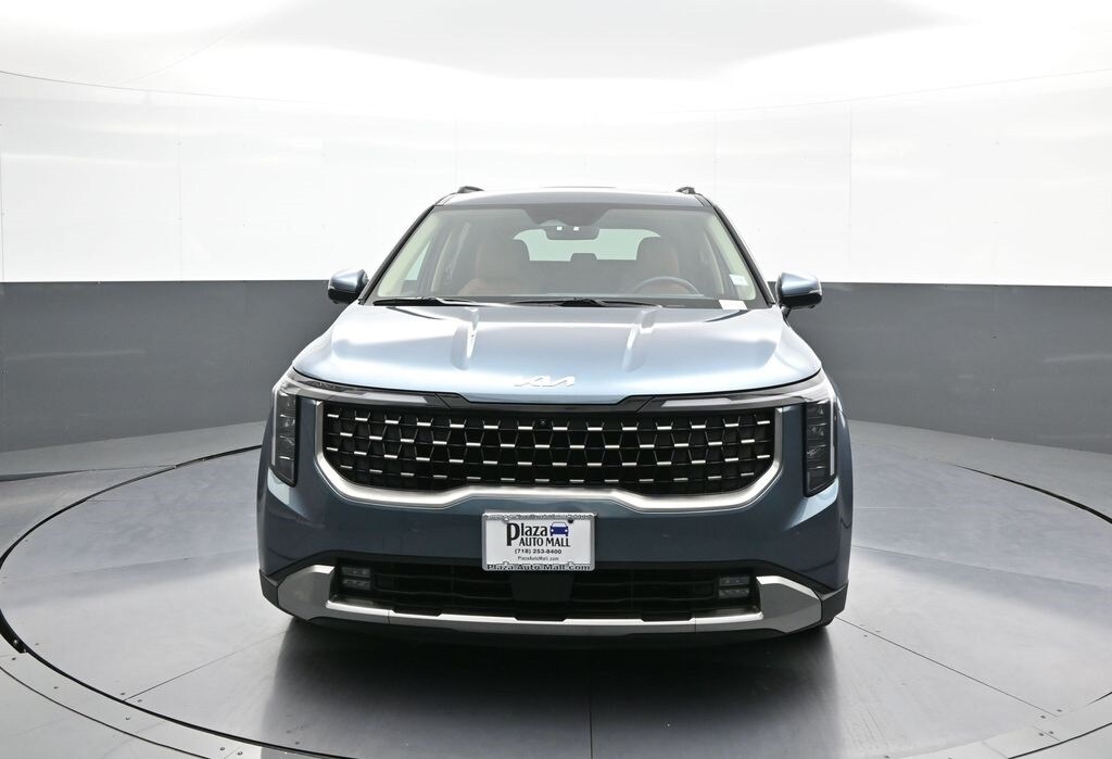 Certified 2025 Kia Carnival SX Minivan/Van