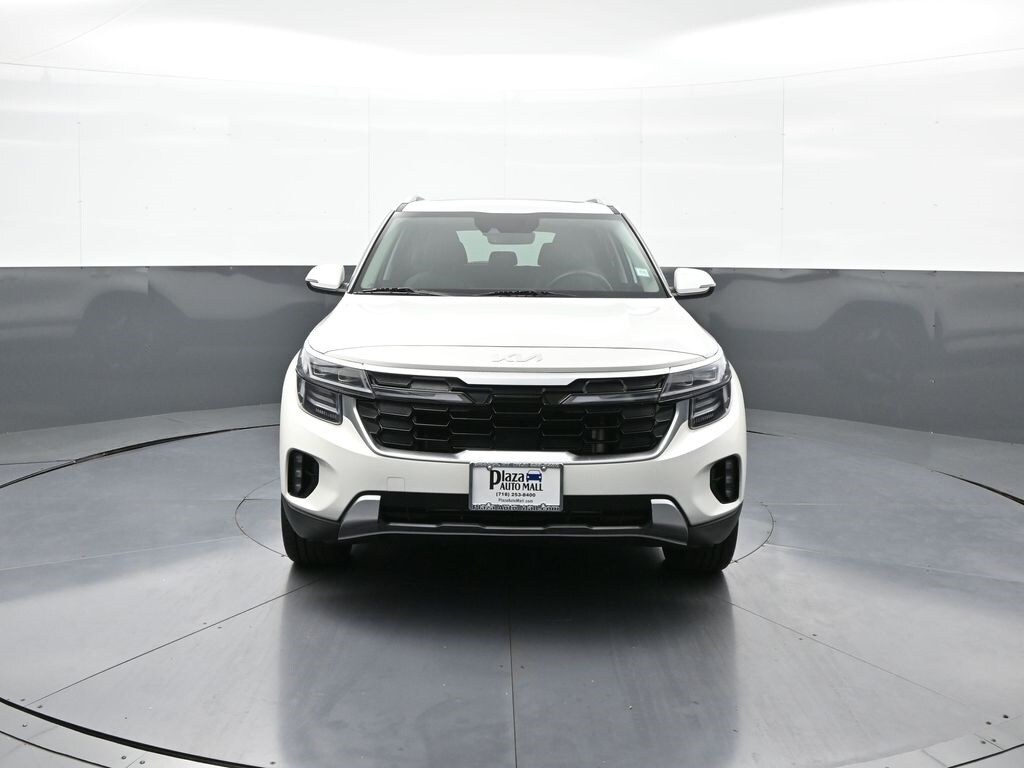 2025 Kia Seltos SX photo 2