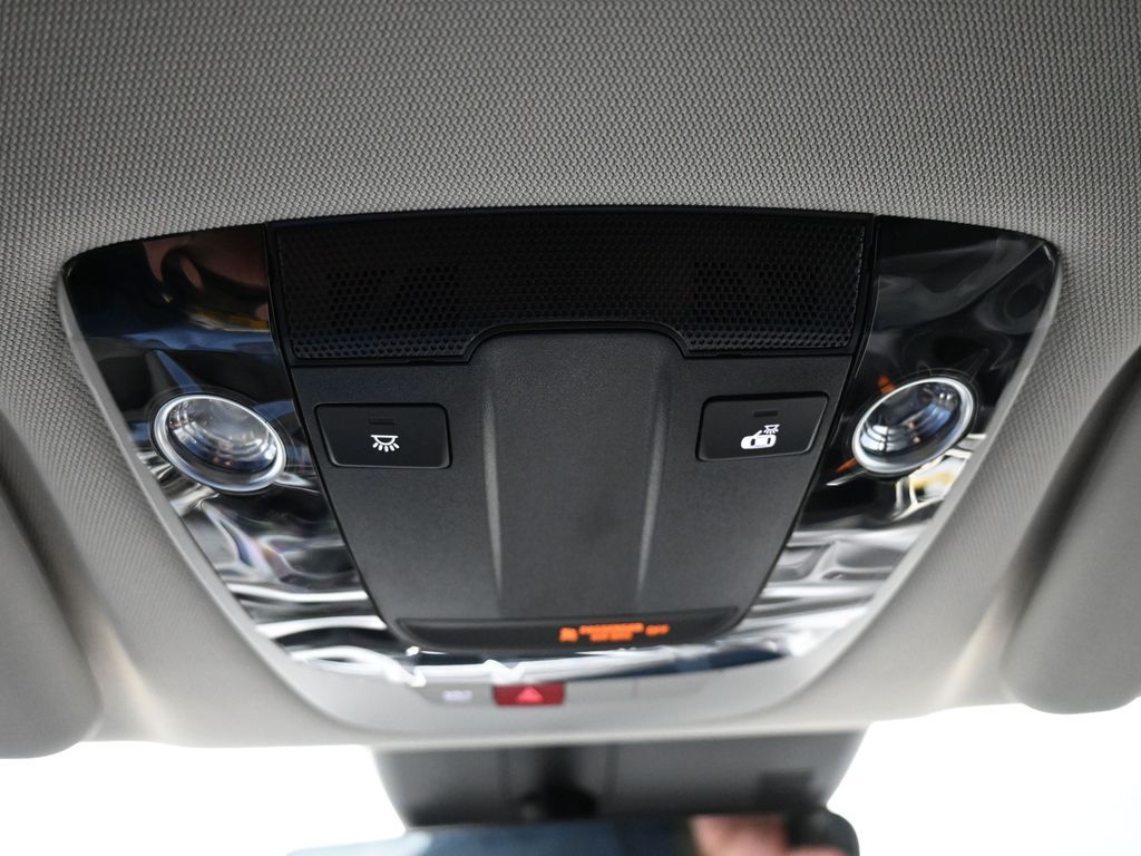 2025 Kia EV6 Wind - Photo 17