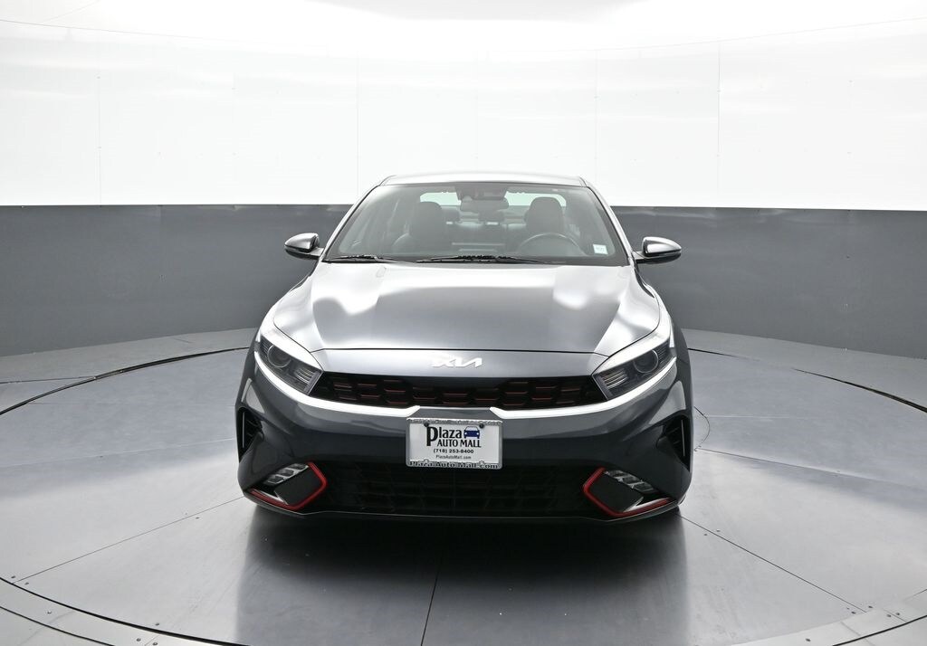 2023 Kia Forte GT-Line photo 2