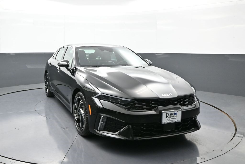 2025 Kia K5 GT-Line photo 3