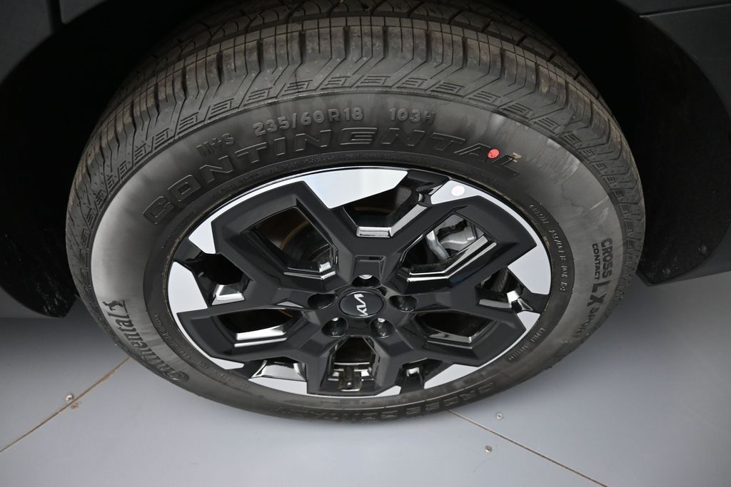 2026 Kia Sorento S - Photo 15