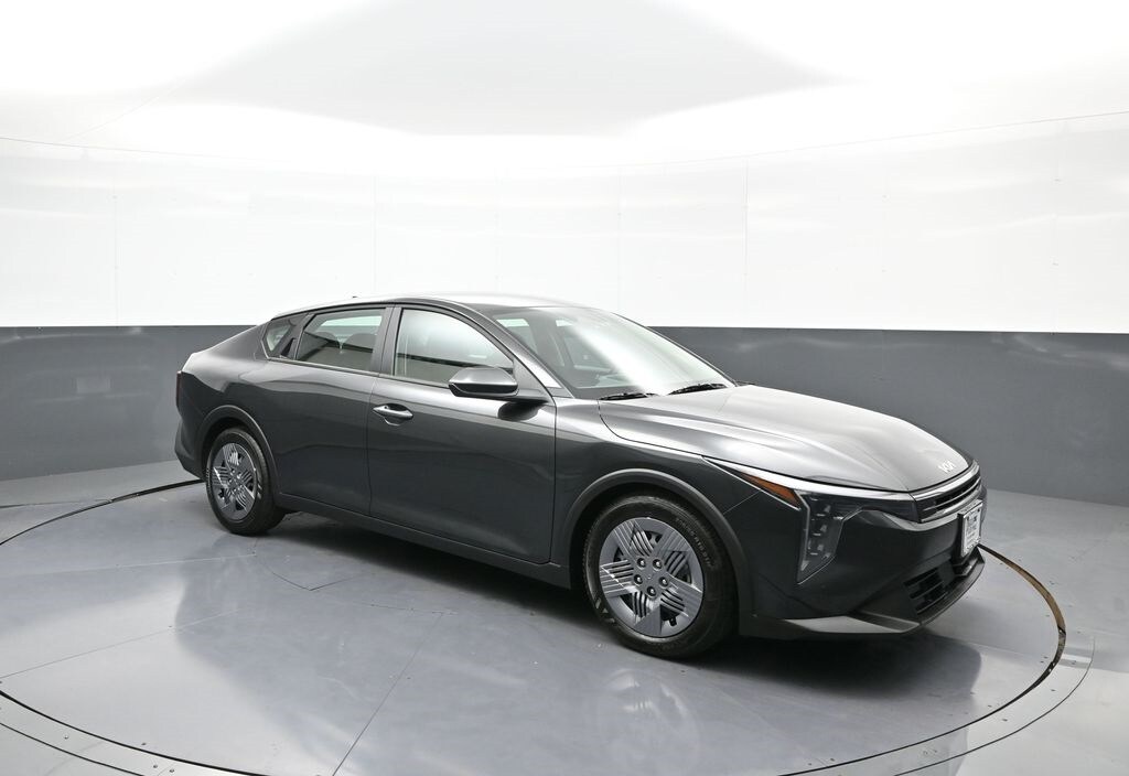 2025 Kia K4 LX photo 4