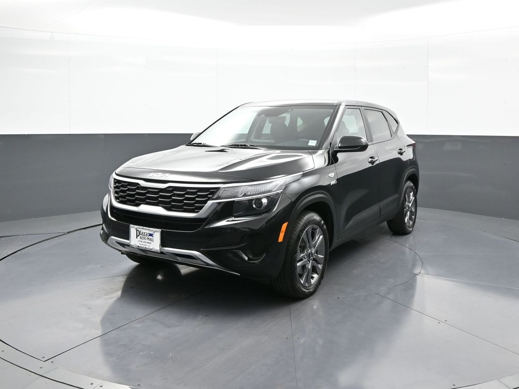 Certified 2023 Kia Seltos LX SUV