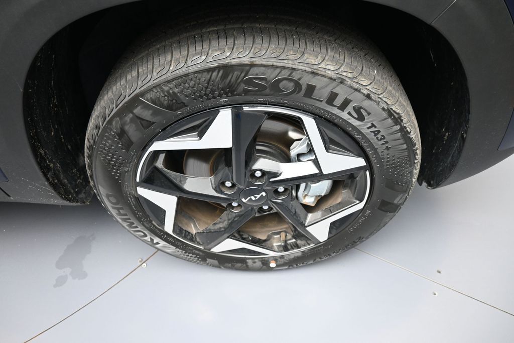 2026 Kia Seltos EX - Photo 13
