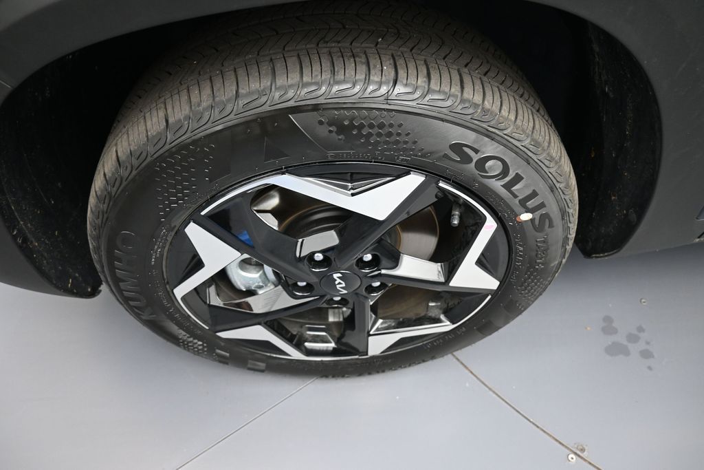 2026 Kia Seltos EX - Photo 14