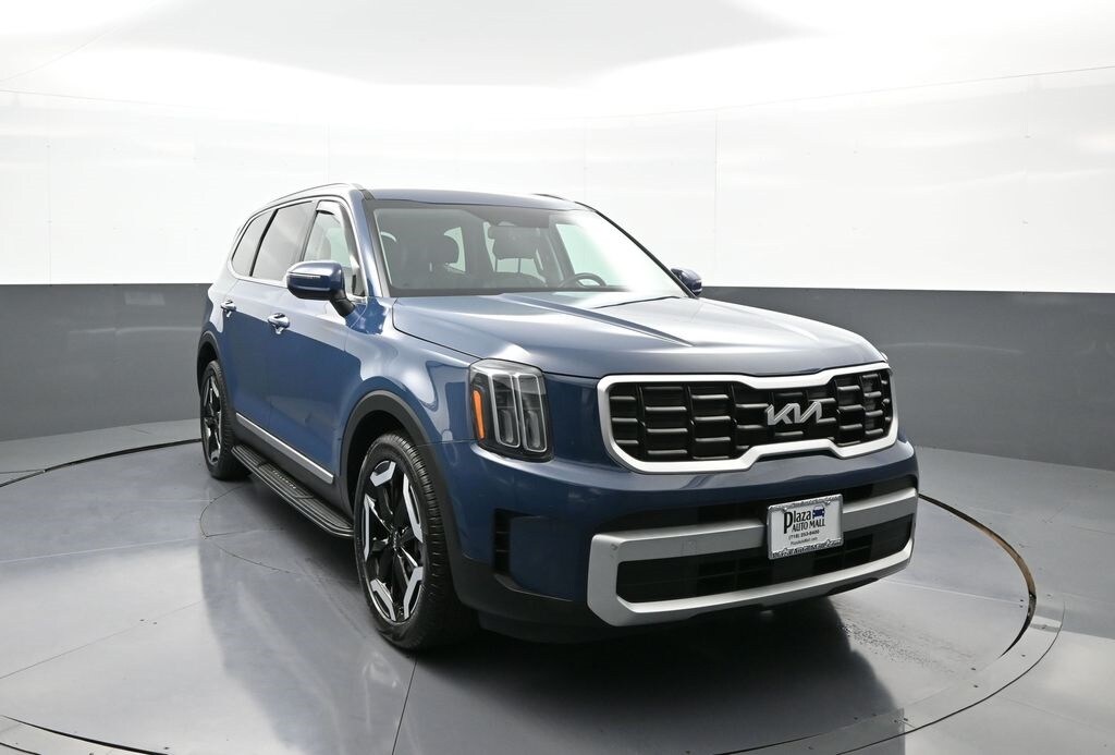 2024 Kia Telluride S photo 3