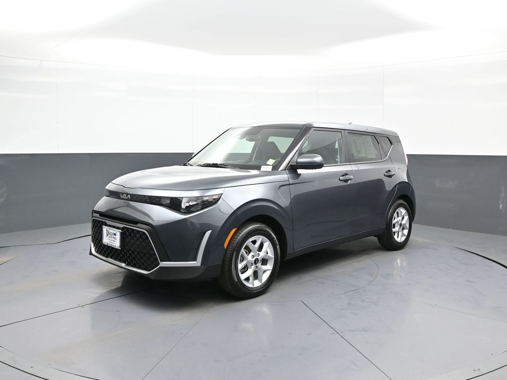 2025 Kia Soul 2.0L S IVT's photo