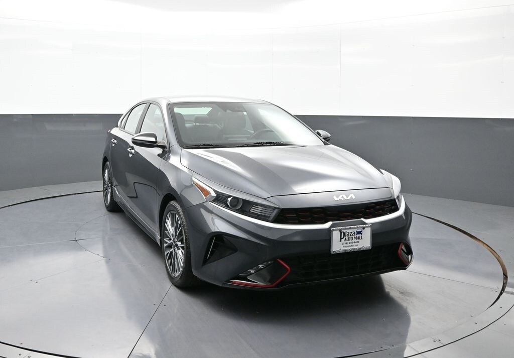 2023 Kia Forte GT-Line photo 3