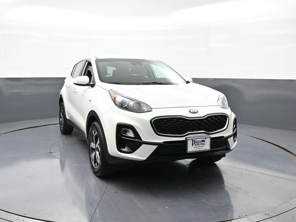 2022 Kia Sportage LX photo 3